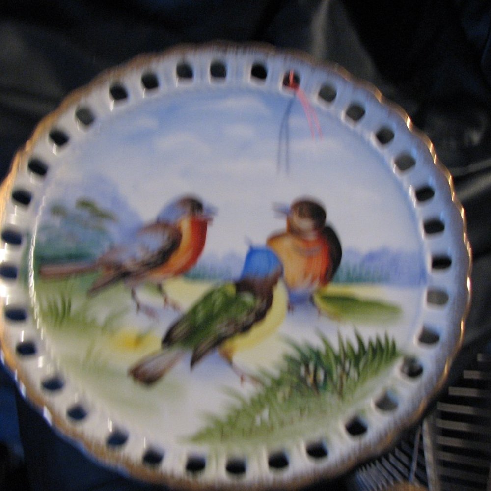 Plate - Picture 2 of 5
